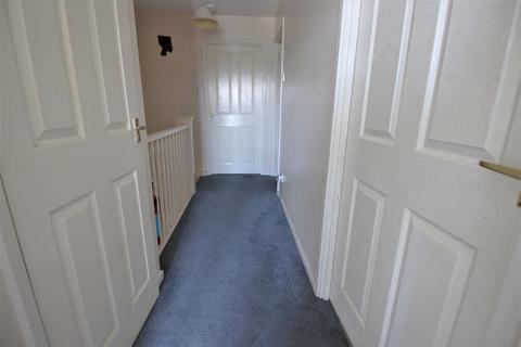29 Roman Square, London, SE28 8RQ