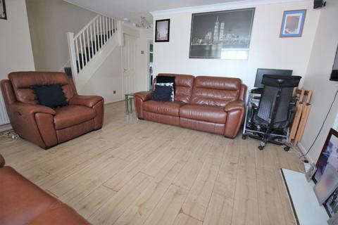 29 Roman Square, London, SE28 8RQ