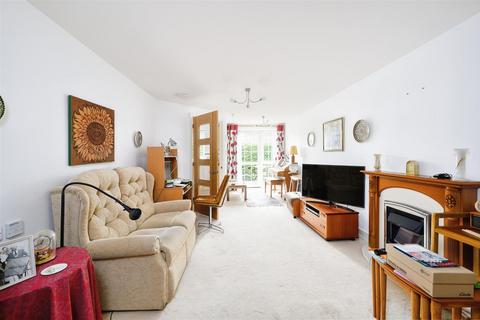 1 bedroom apartment for sale, Weighbridge Court, 301 High Street, Chipping Ongar, Essex, CM5 9FD