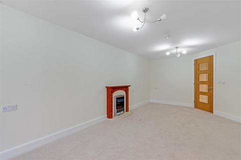 1 bedroom apartment for sale, Weighbridge Court, 301 High Street, Chipping Ongar, Essex, CM5 9FD