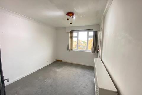 30 Cedar Walk, Waltham Abbey, EN9 1SG