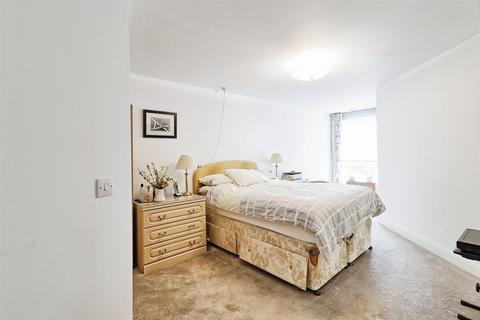 1 bedroom apartment for sale, Miami House, Princes Road, Chelmsford, Essex, CM2 9GE