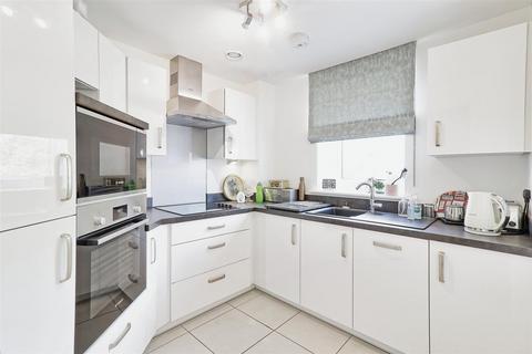 1 bedroom apartment for sale, Miami House, Princes Road, Chelmsford, Essex, CM2 9GE