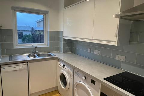 undefined, Chapel River Close, Andover