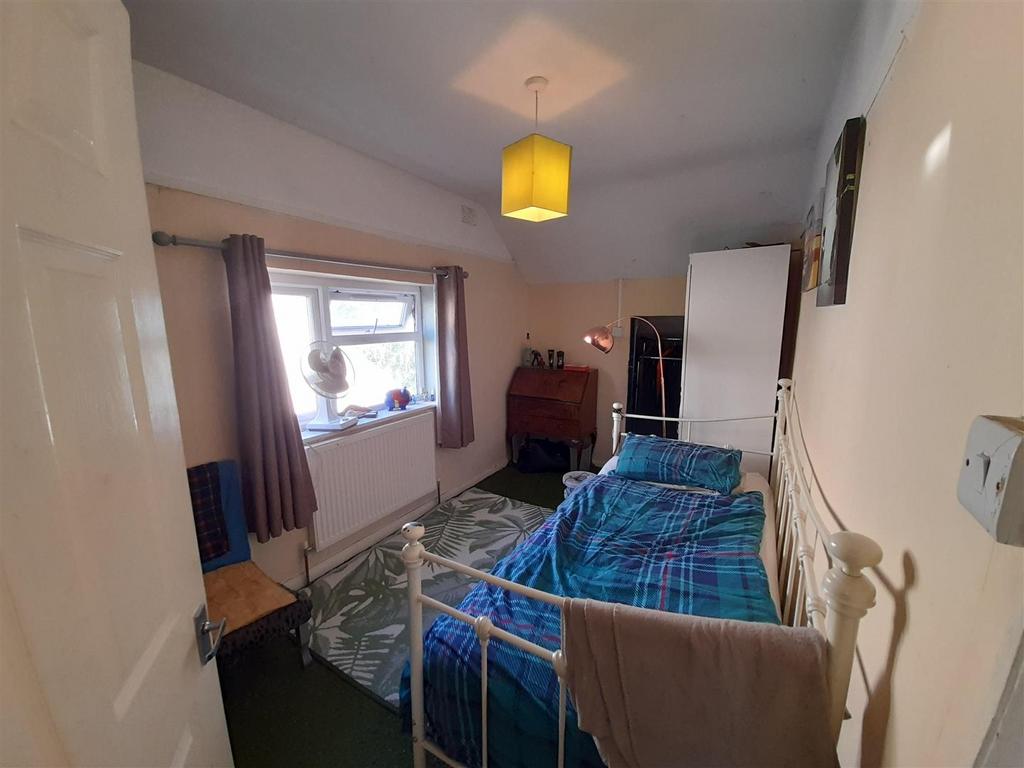 Bedroom 3.jpg