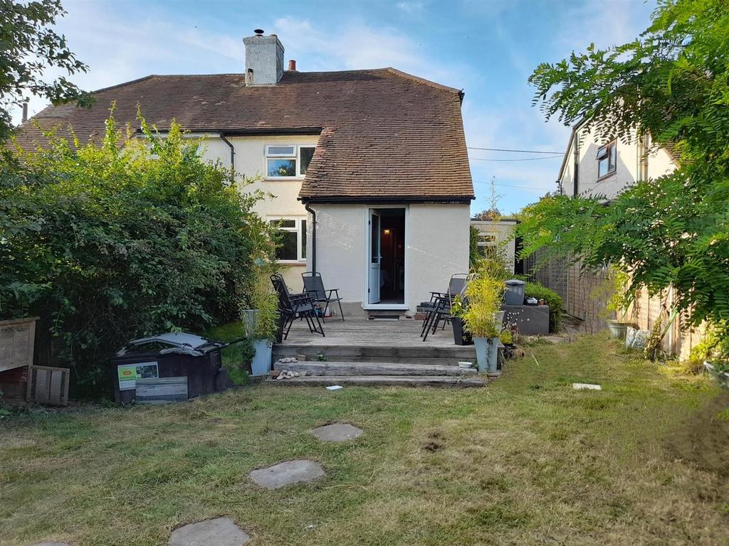Rear garden 1.jpg