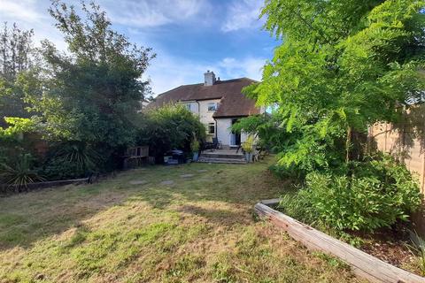 20, Barnfield Cottages Arundel Road, Fontwell, Arundel, BN18 0SE