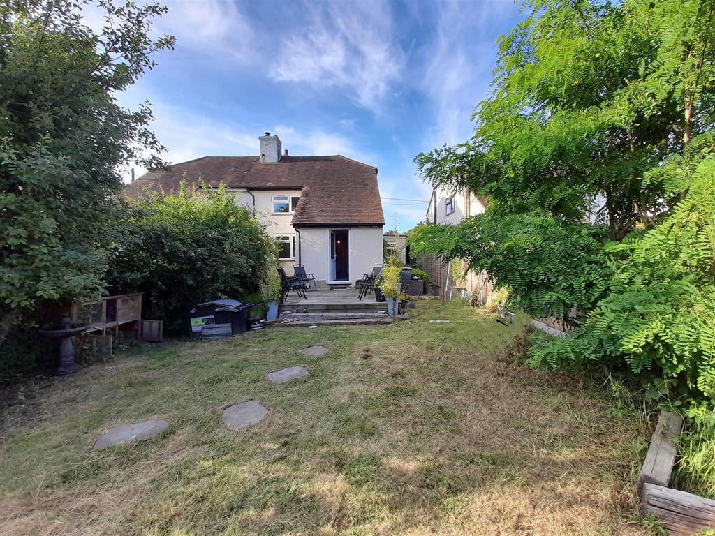 Rear garden 4.jpg