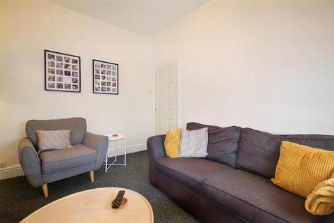 3 Wath Road, Wombwell, Barnsley, S73 0SG