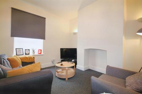 3 Wath Road, Wombwell, Barnsley, S73 0SG