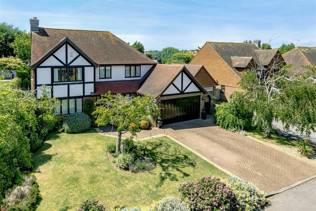 Sunningdale Close, Seaford 4 bed detached house for sale £895,000
