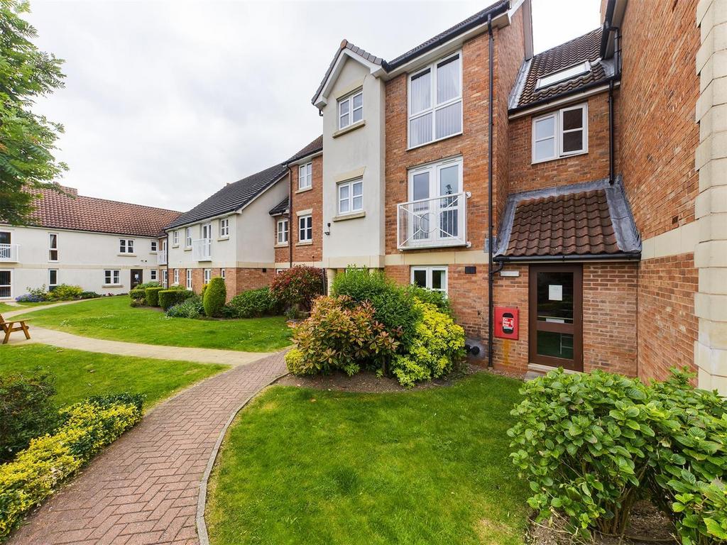 Gordon Road, Bridlington 2 bed retirement property for sale £79,950