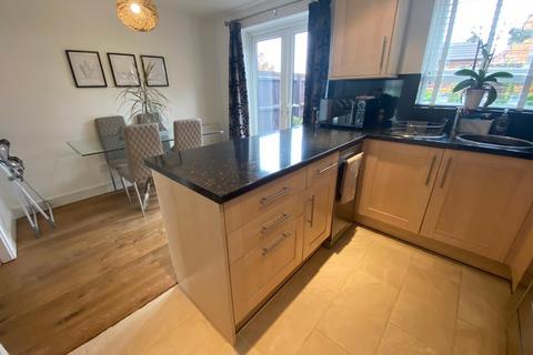 17 Campanula Close, Northampton, NN3 3QG