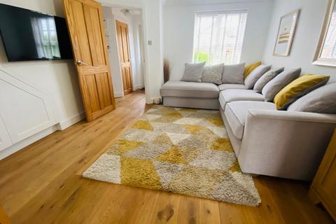 17 Campanula Close, Northampton, NN3 3QG