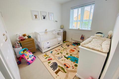 17 Campanula Close, Northampton, NN3 3QG