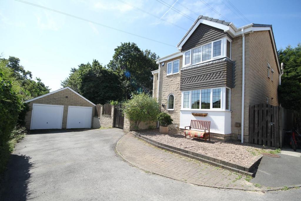Warren Close, Liversedge 5 bed detached house £380,000
