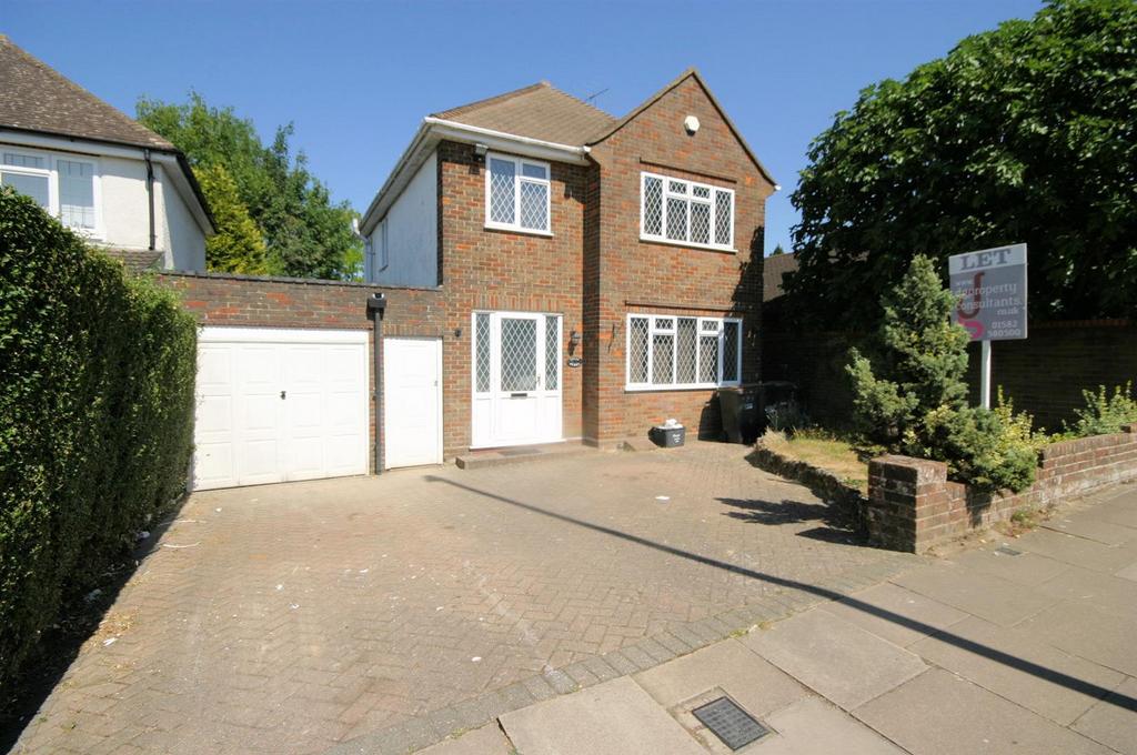 Barnfield Avenue, Luton 3 bed detached house £1,750 pcm (£404 pw)