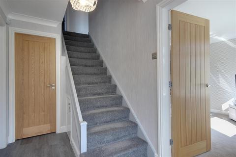 17 Beverley Road, Willerby, Hull, HU10 6AW
