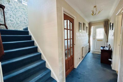 4 bedroom detached house for sale, Haybridge Avenue, Hagley, Stourbridge