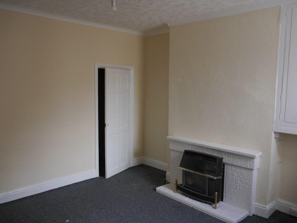 Paddock Street, Oswaldtwistle Accrington 2 bed terraced house to rent