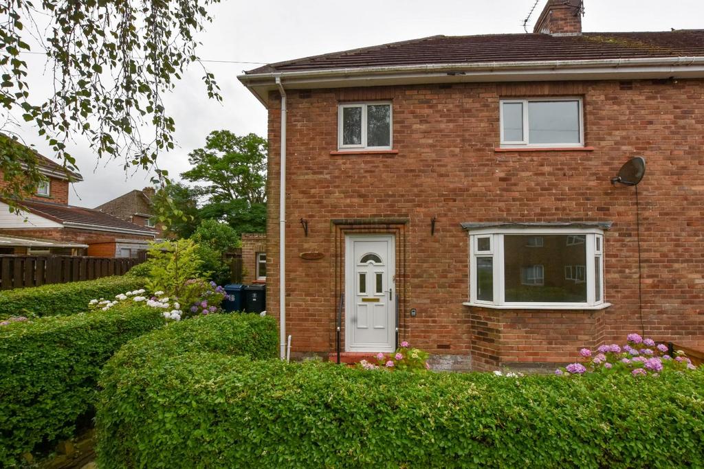 Lancaster Crescent, Skelmersdale, WN8 8DR 3 bed semidetached house for