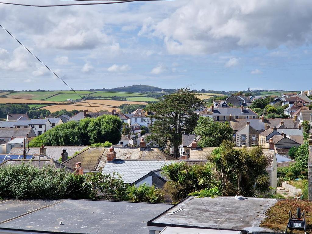 Parc An Maen, Porthleven TR13 3 bed end of terrace house for sale £