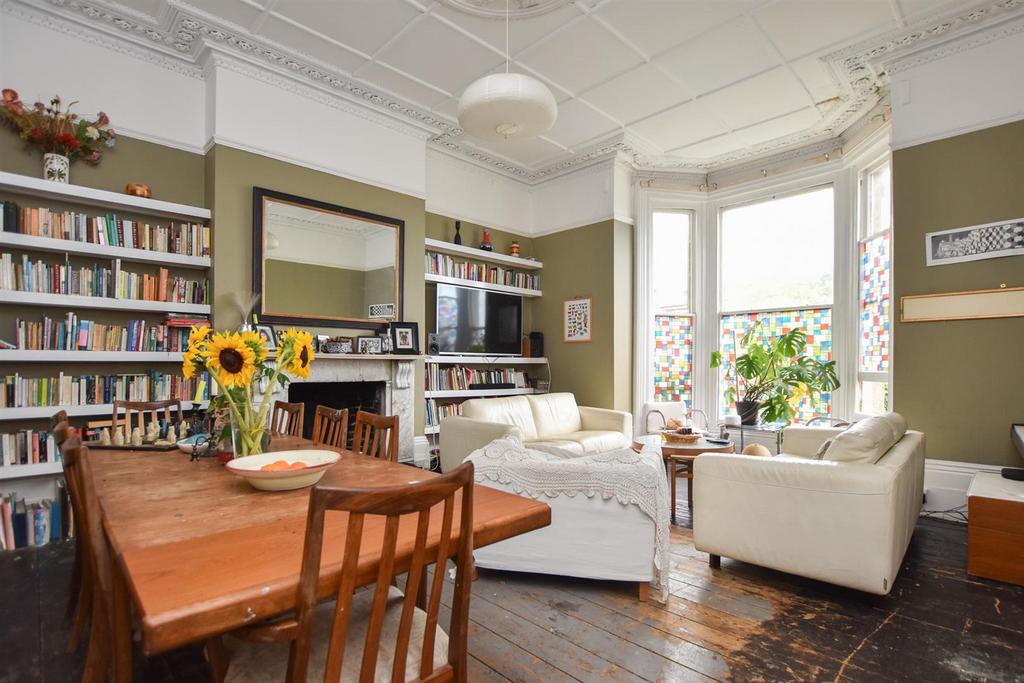 Brittany Road, St. LeonardsOnSea 2 bed flat for sale £375,000