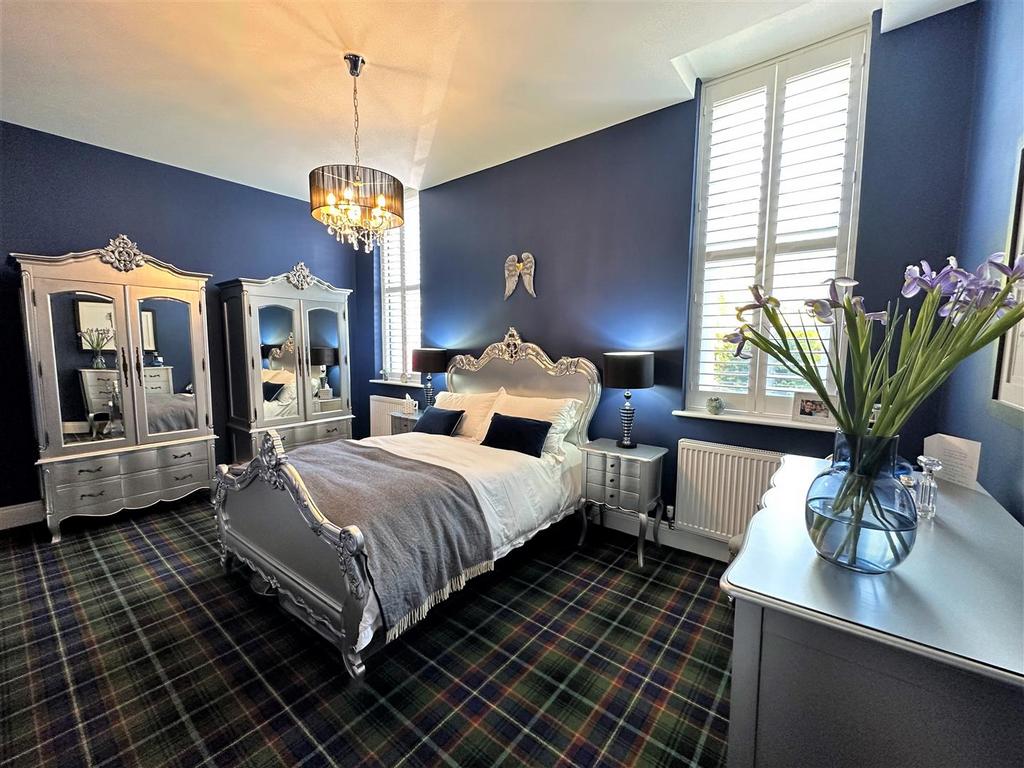 Master Bedroom 388