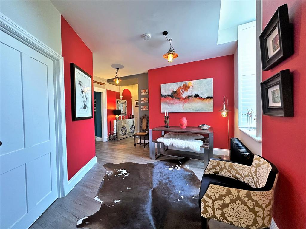 Dining Room 465