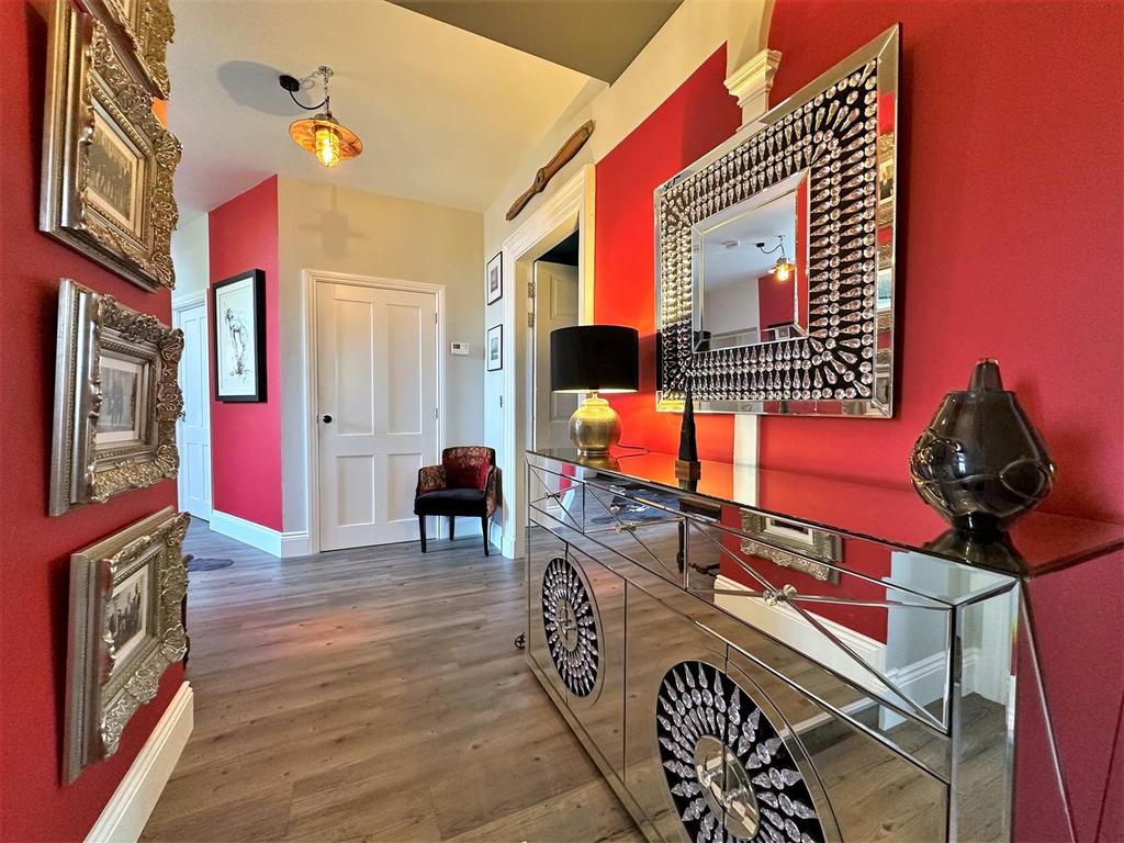 Inner Hallway 485