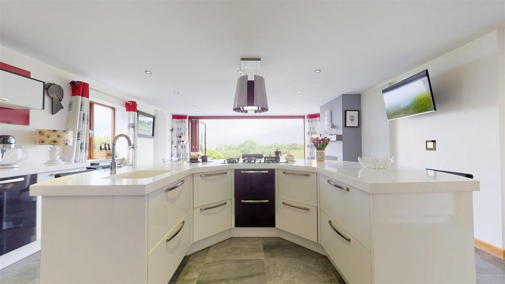 7-Wern-Farm-Estate-06272023 122729.jpg