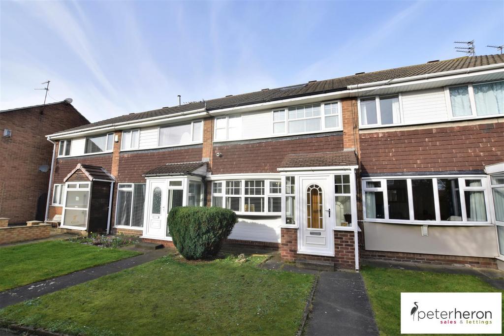 Fairlands East, Fulwell, Sunderland 3 bed terraced house £850 pcm (£