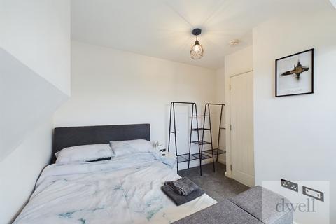 1 bedroom in a house share to rent, Wellington Terrace, Bramley, Leeds, LS13