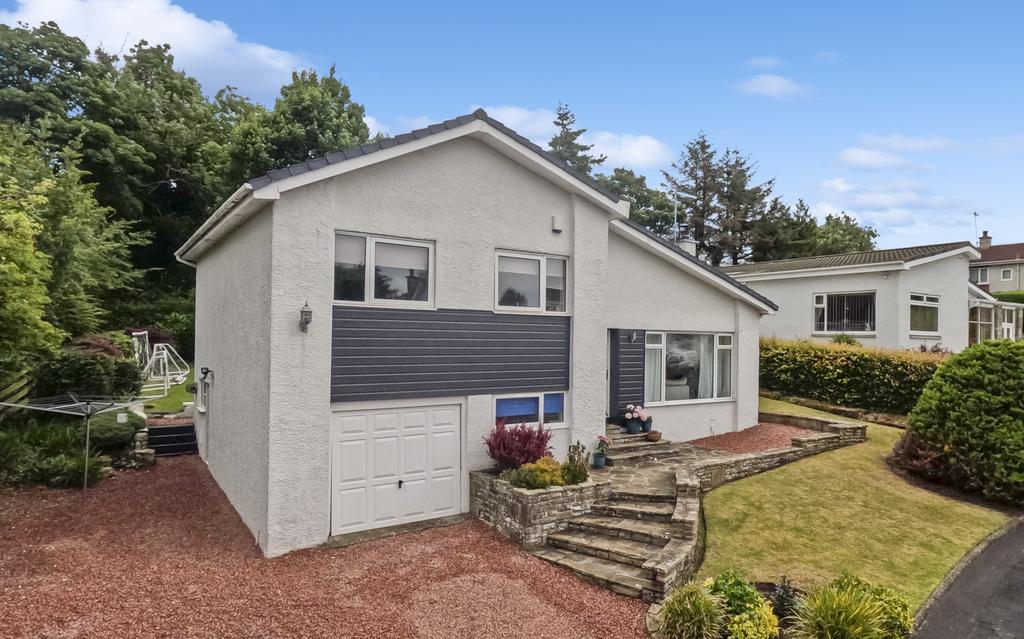 Waterside Gardens, Carmunnock, Glasgow, G76 9AL 3 bed detached house