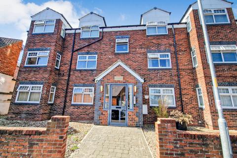 2 bedroom flat for sale, Jays Court, Bedlington, Northumberland, NE22 6LL