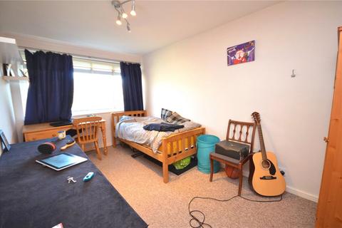 159 Brougham Place, Farnham, GU9 0ED