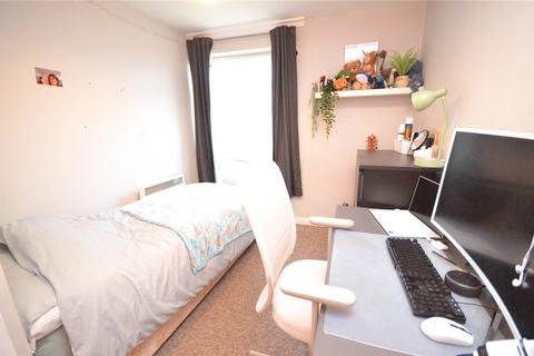 159 Brougham Place, Farnham, GU9 0ED