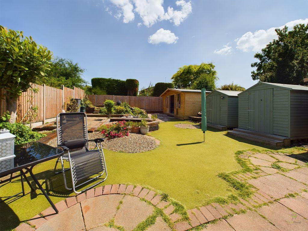 Ash Road, Hartley DA3 8BQ 4 bed semidetached bungalow for sale £475,000