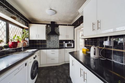 11 Ash Road, Hartley, Longfield, DA3 8BQ
