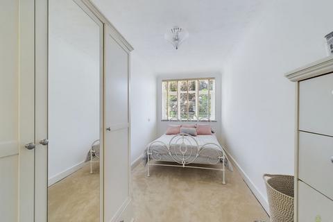 11 Ash Road, Hartley, Longfield, DA3 8BQ