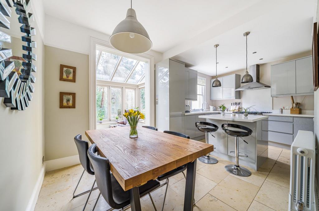 Ferndale, Ferndale House, TN2 3 bed semidetached house £825,000