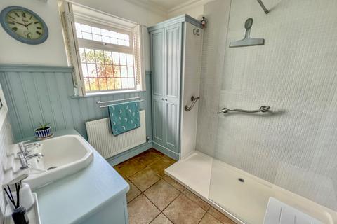 205 Lower Higham Road, Gravesend, DA12 2NP