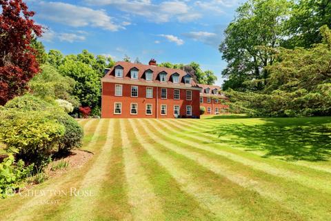 Flat 4, Beaufort House Hillside Park, Sunningdale, Ascot, SL5 9RP