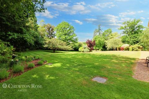 Flat 4, Beaufort House Hillside Park, Sunningdale, Ascot, SL5 9RP