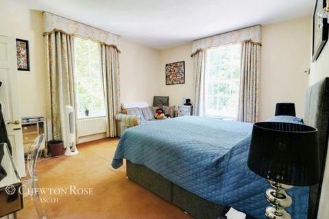 Flat 4, Beaufort House Hillside Park, Sunningdale, Ascot, SL5 9RP
