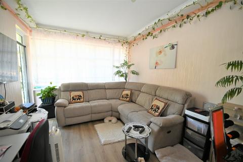 281 Trelawney Avenue, Langley, Slough, SL3 7UF