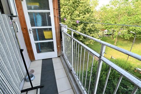 281 Trelawney Avenue, Langley, Slough, SL3 7UF