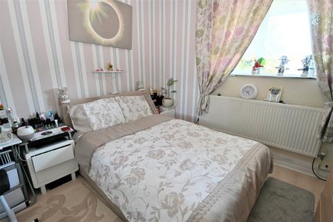 281 Trelawney Avenue, Langley, Slough, SL3 7UF