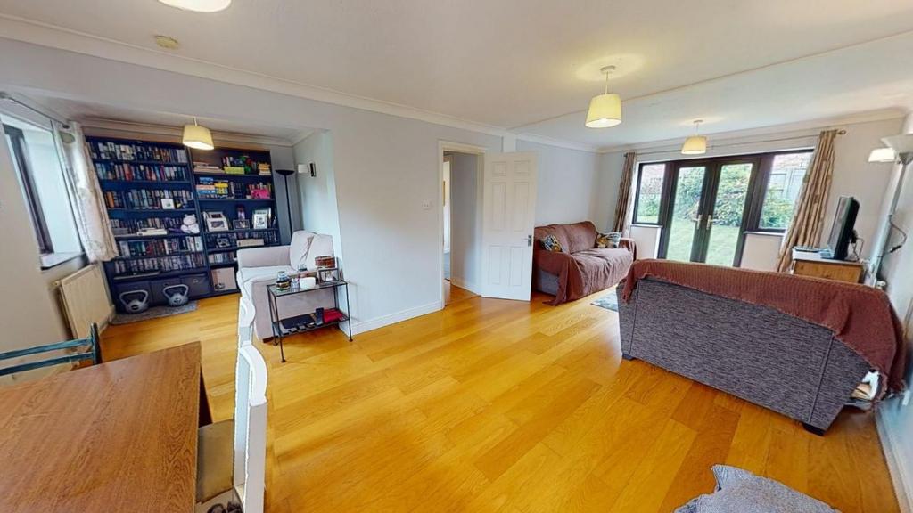 Lounge/dining room