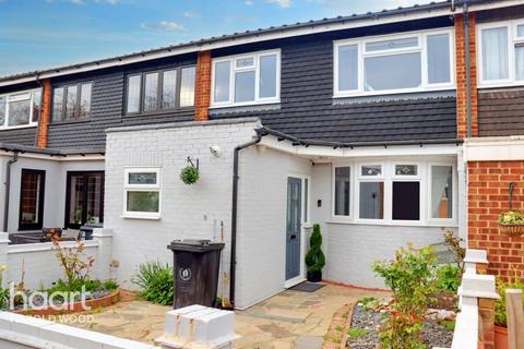 87 Hamilton Drive, Romford, RM3 0UX
